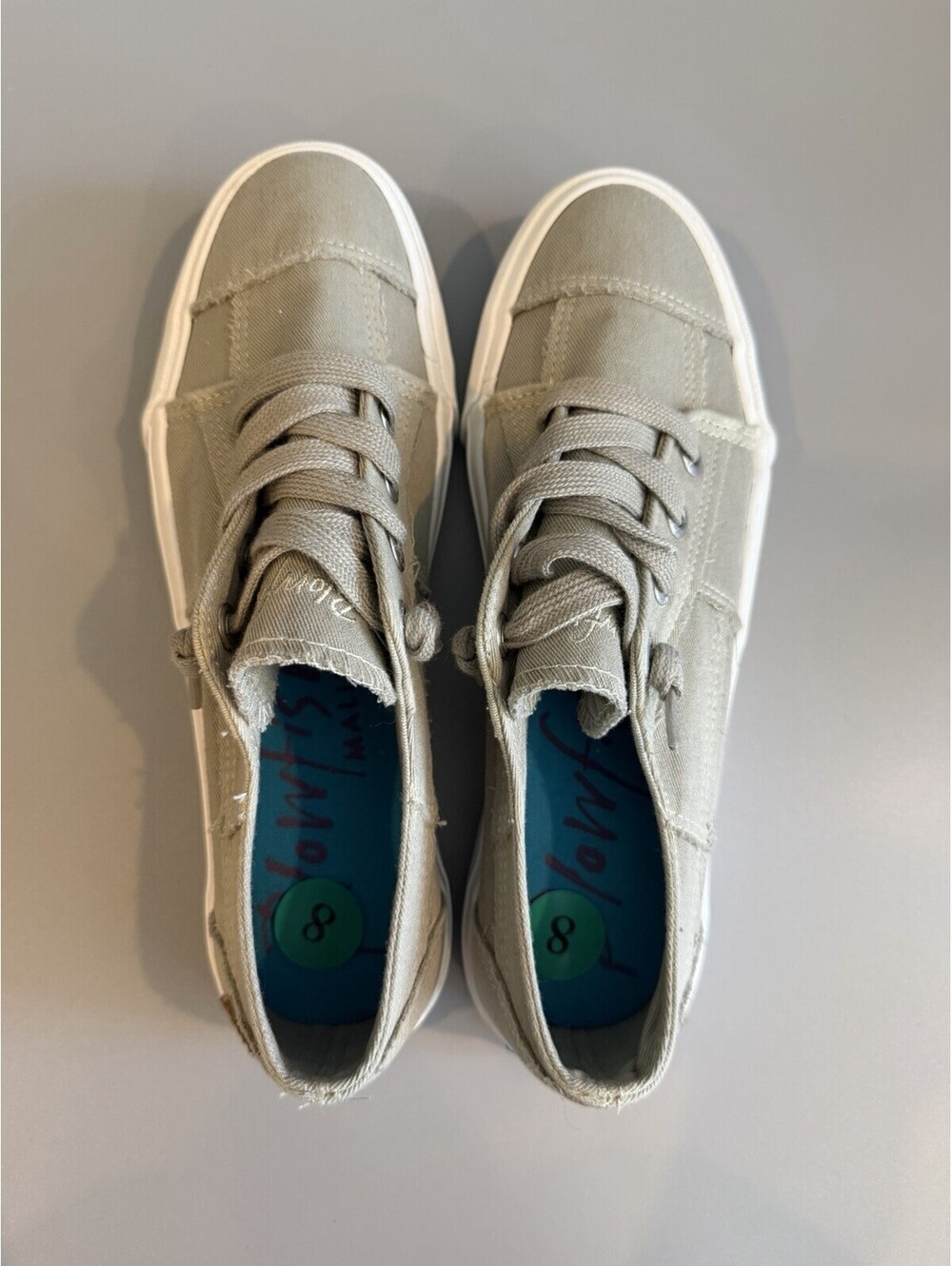Blowfish Malibu Women's Fruit Sneaker, Wolf Gray Smoked Canvas Size 8 Casual - Picture 2 of 13